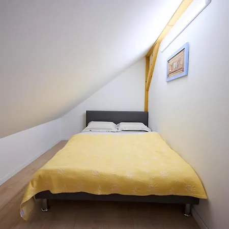 P42 Apartman *