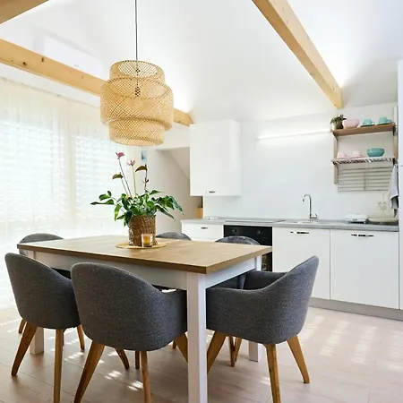 Apartment P42 *